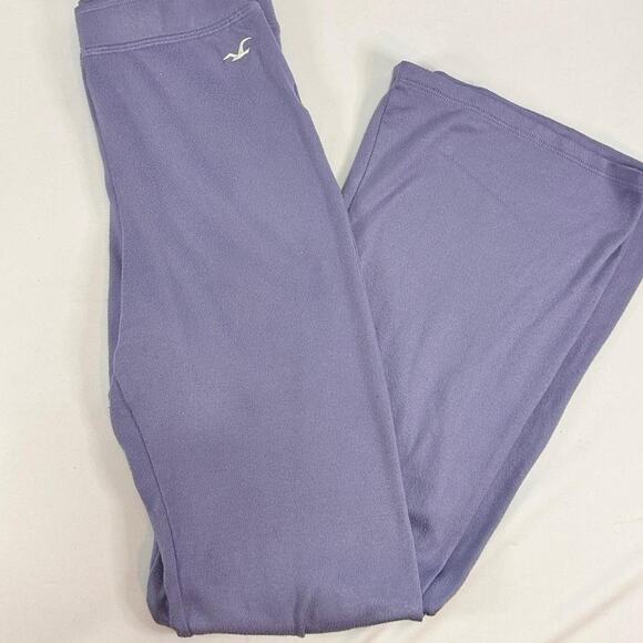 Hollister Co Flared Extremely Soft Pants Size Small - Picture 1 of 6